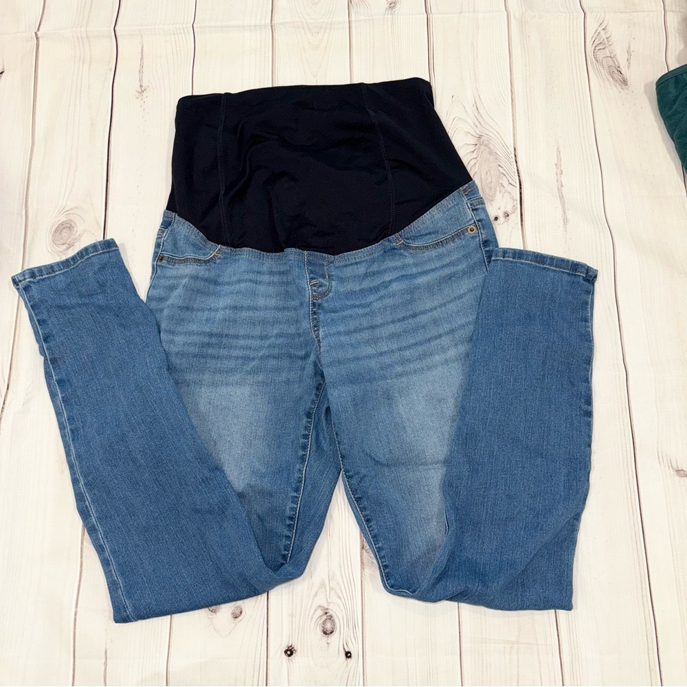 Women's Maternity Denim Jeggings - Size 6